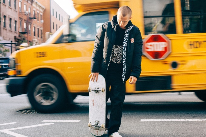 エレメント×キース・ヘリング、総柄スケートデッキやスニーカーなど