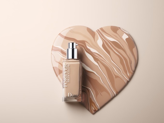 ディオール史上最高のリキッドファンデーション - 24時間キレイが続く