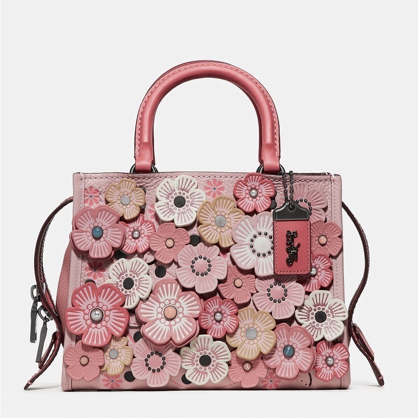 写真2/6｜コーチ“桜”を表現した日本限定バッグ「チェリーブロッサム