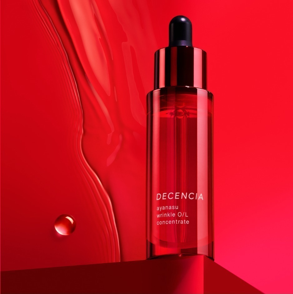ディセンシア“オイルなのにさらっと”新感覚美容液「アヤナス リンクルO