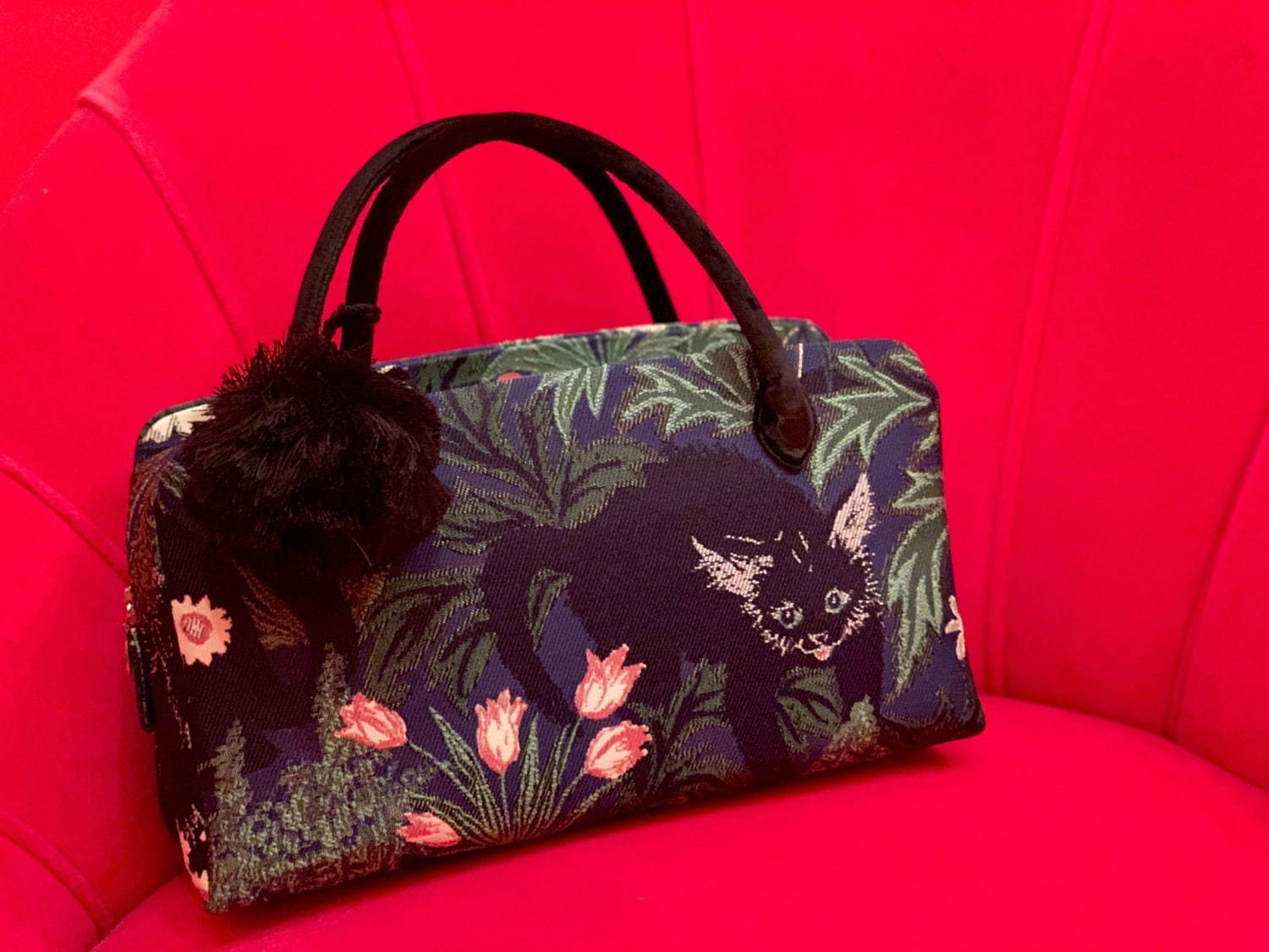 ケイタマルヤマ「利休バッグ」の新作、アーカイブ地＆ビーズ刺繍などで