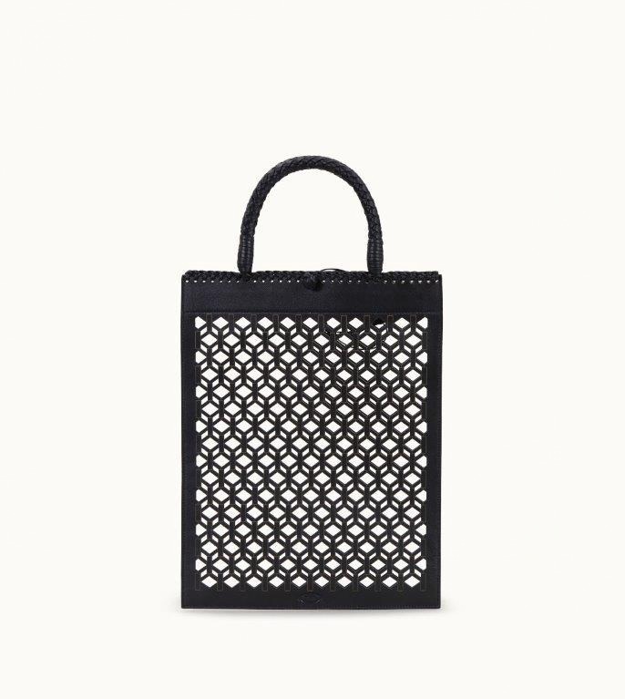 トッズ×マメの黒河内真衣子「T ファクトリー」第3弾でコラボ、刺繍入り