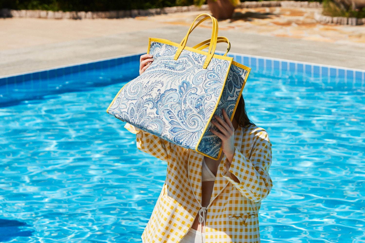 ア ヴァケーション20年春夏新作、人気トート「タンク」にペイズリー柄