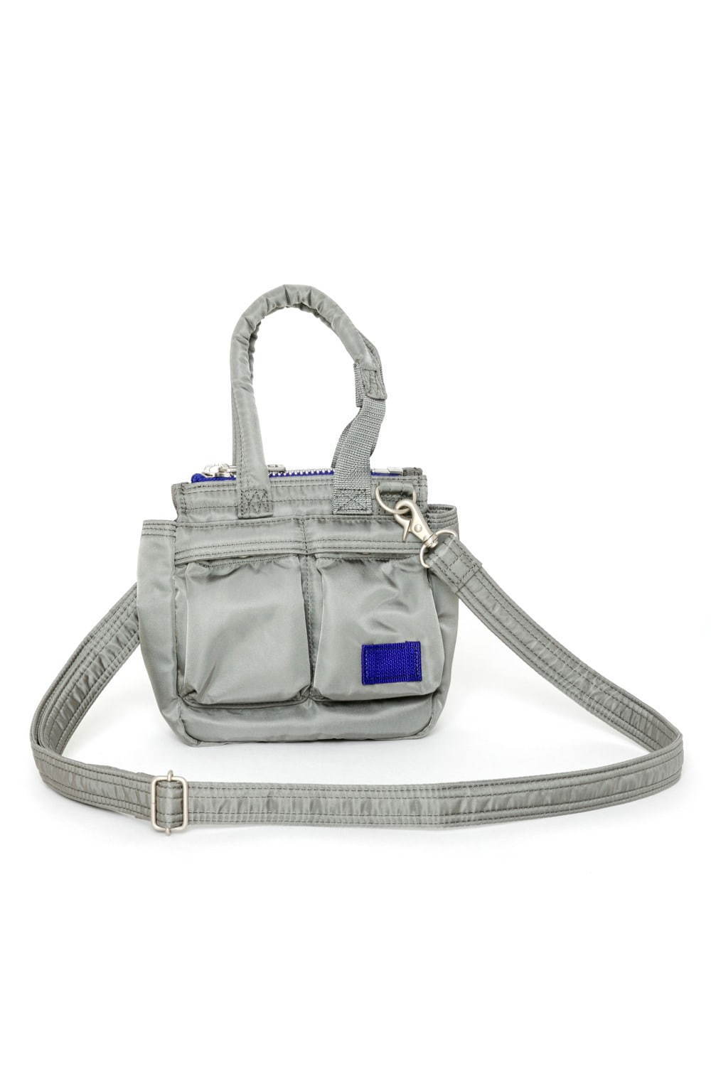 sacai × ポーター、マチありヘルメットバッグ＆非対称ポケットのバック