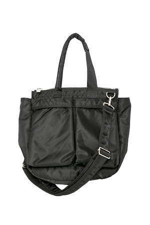 sacai × ポーター、マチありヘルメットバッグ＆非対称ポケットのバック