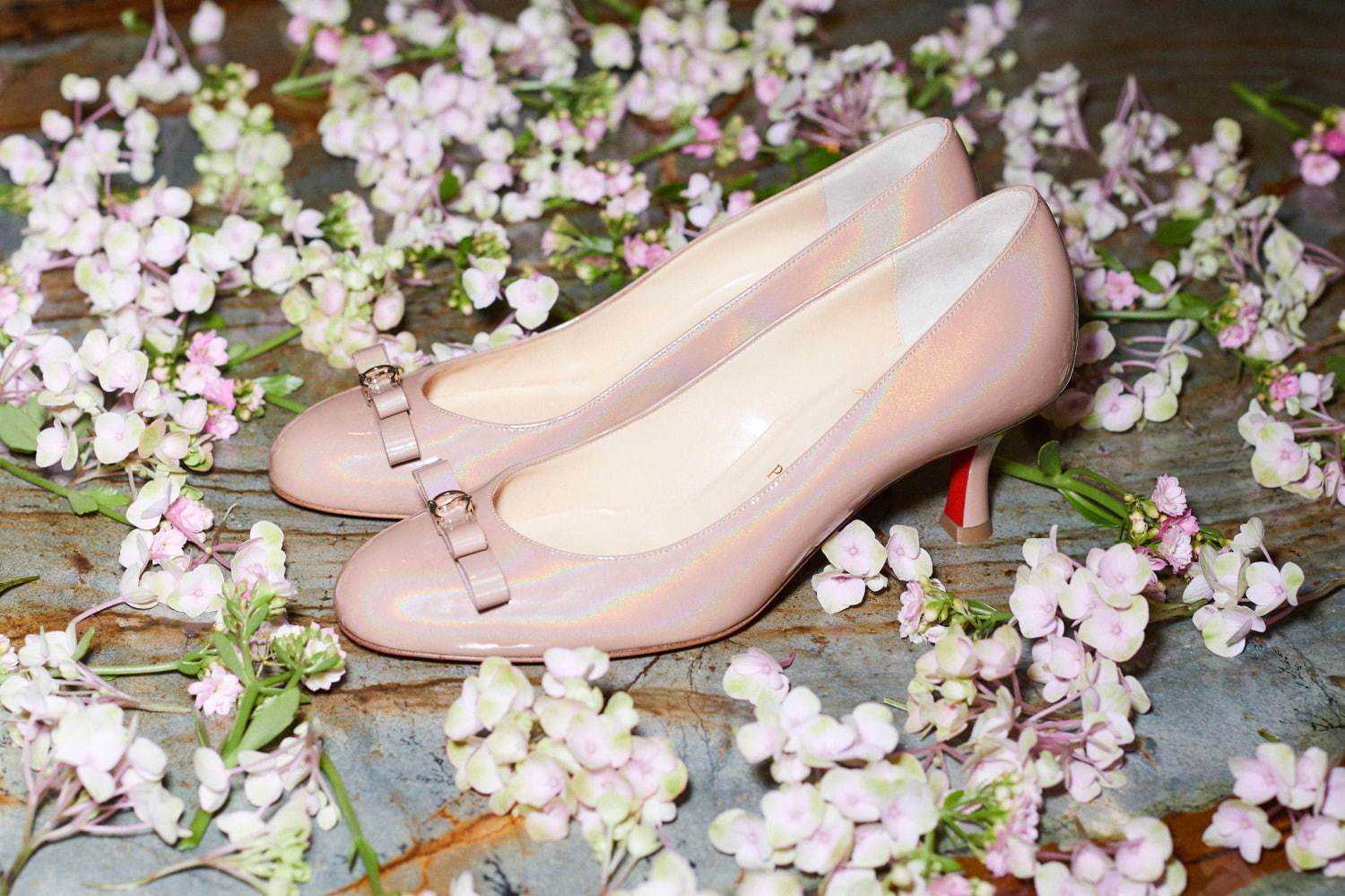 クリスチャン ルブタンの日本限定パンプス「マルシア ノド」構築的な