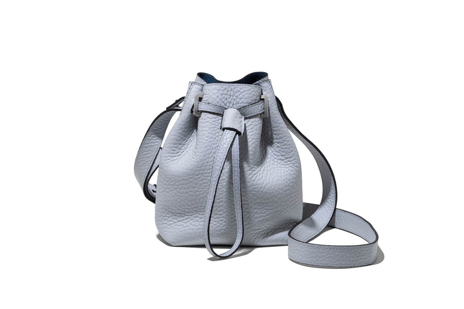 フルラのメンズバッグ「フルラ ジョーヴェ」トートにライトグレーの新