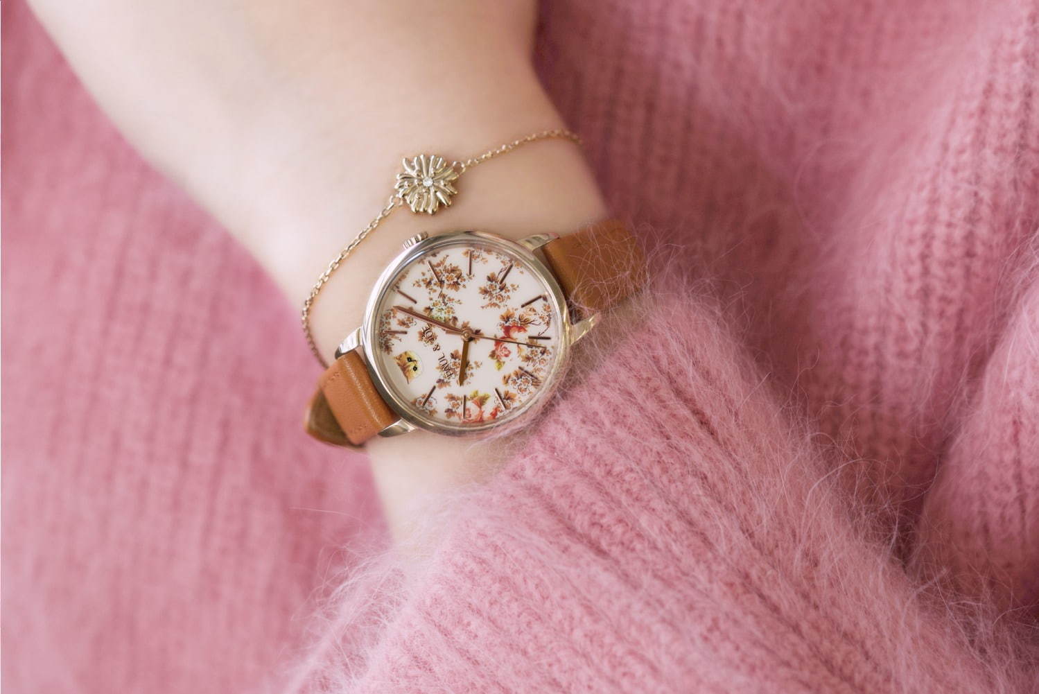 ポール ＆ ジョー、腕時計とブレスレットがセットになった限定ギフト