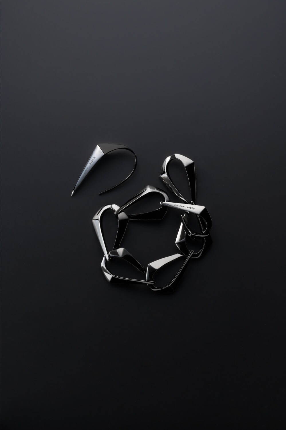 ヨウジヤマモトの新ジュエリーライン「ヨウジヤマモト バイ リーフェ