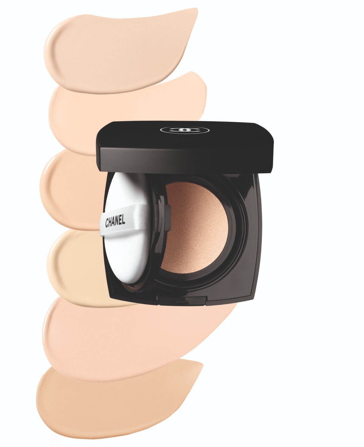 シャネル初“ウォータープルーフ”クッション ファンデ＆うるおい続く高