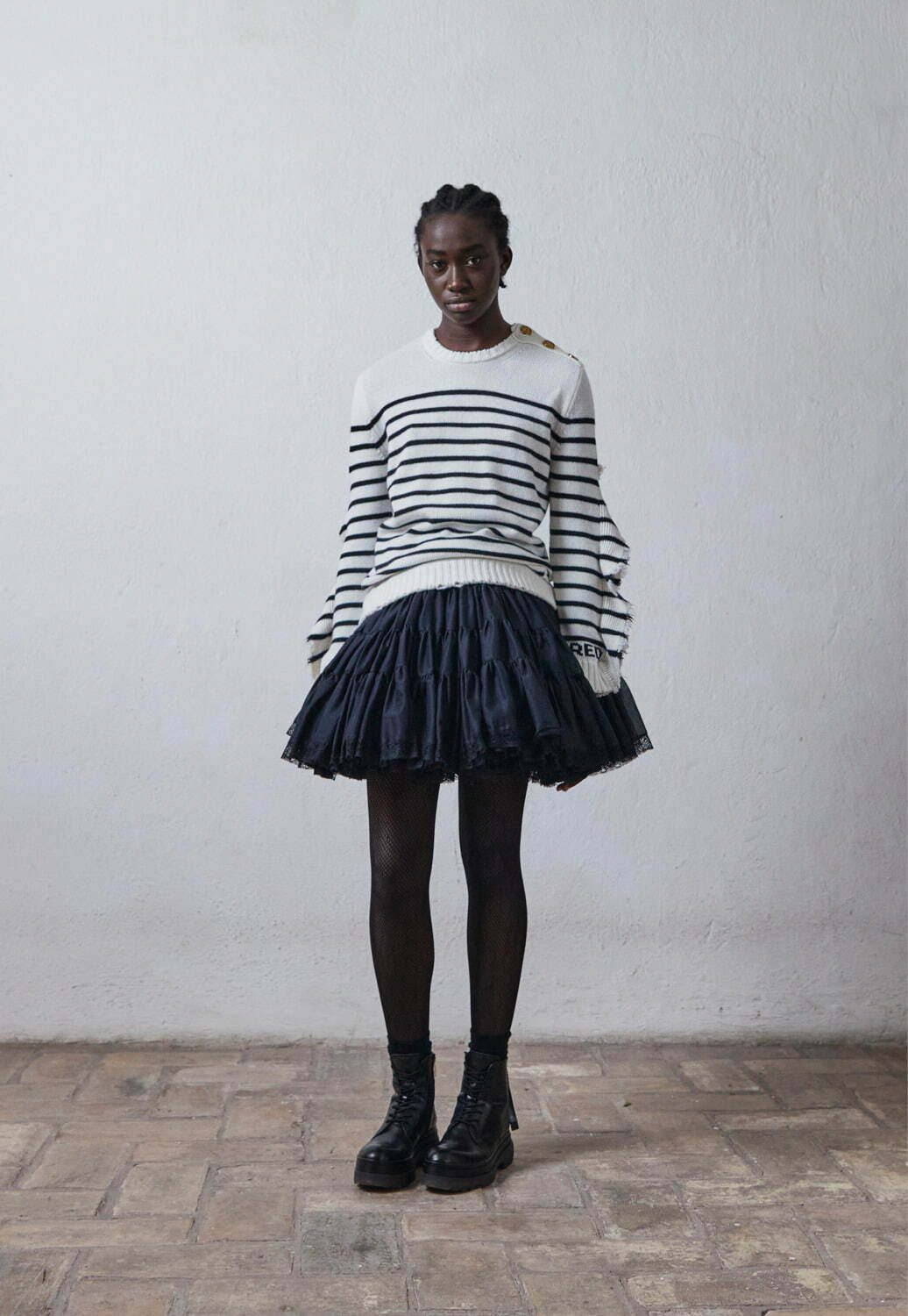 写真13/13｜レッド ヴァレンティノの新作ウェア、チュールのフリル付き