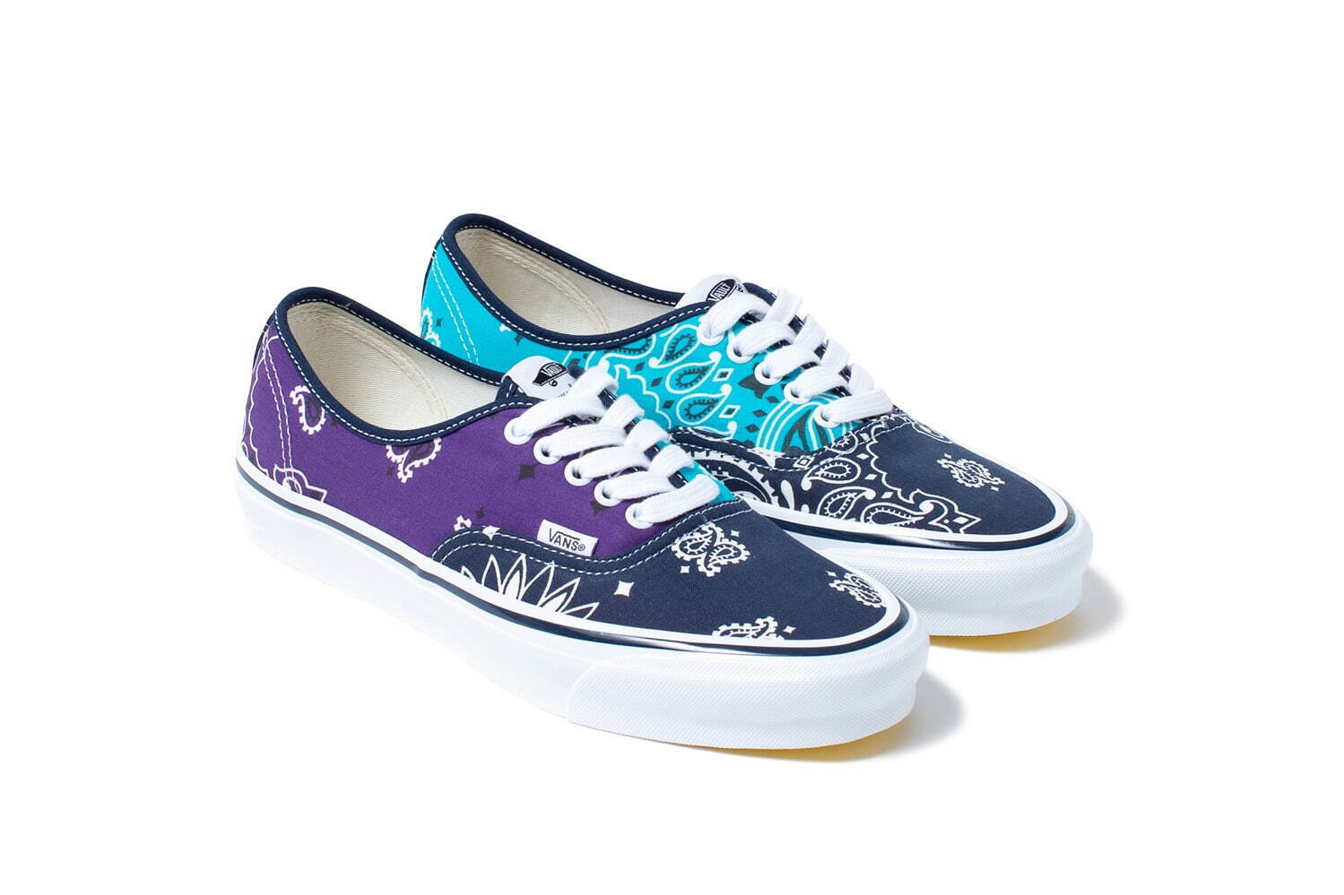 ベドウィン＆ザ・ハートブレイカーズ×VANSのスニーカー、US製バンダナ