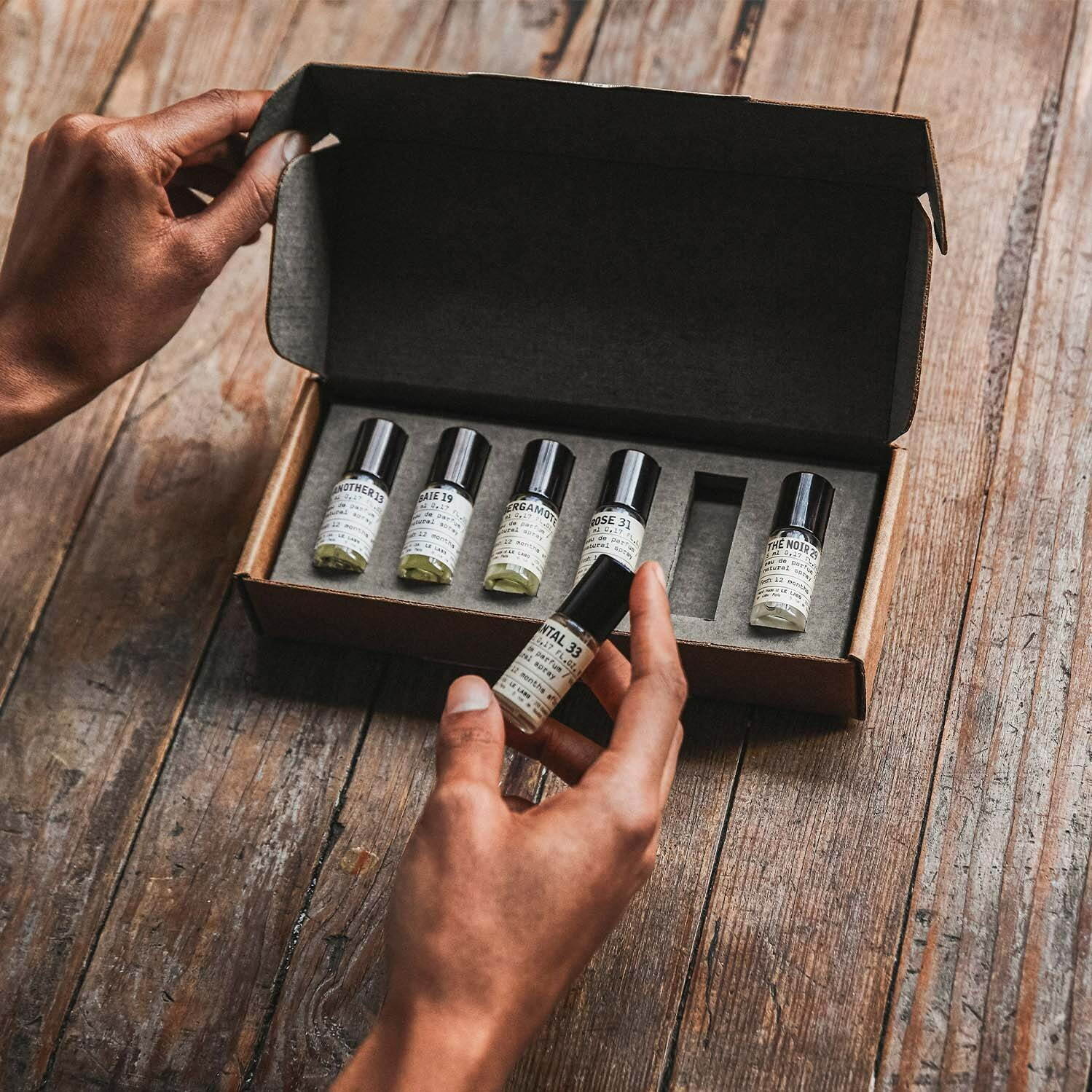 ル ラボ21年クリスマスコフレ、“アイコンパフューム”入りミニ香水