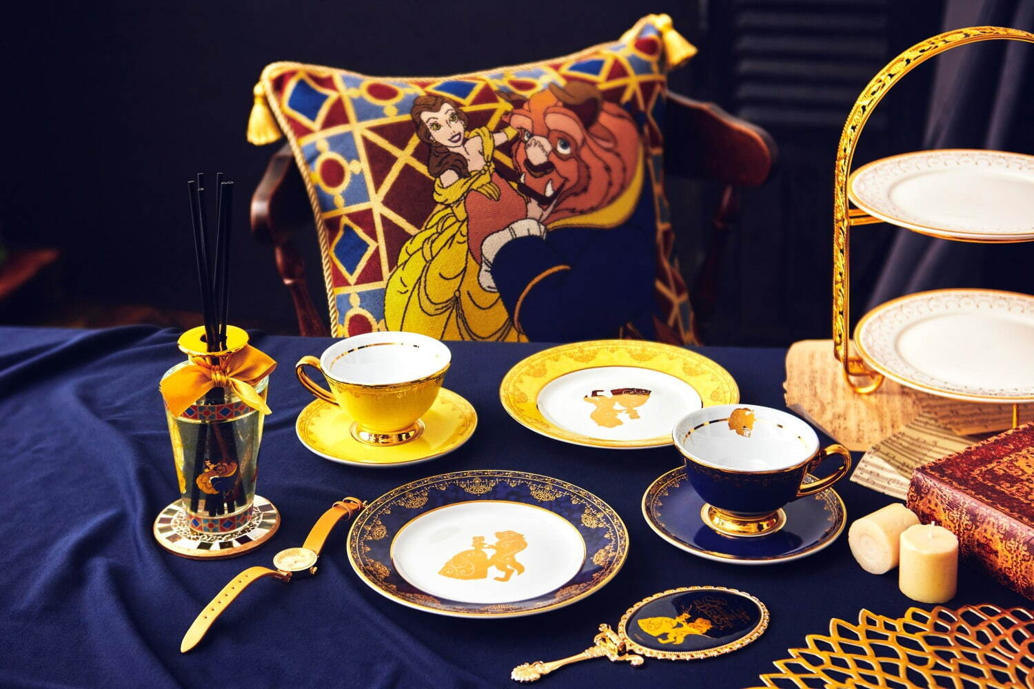 美女と野獣』インテリアグッズがディズニーストアに、ダンスシーンを