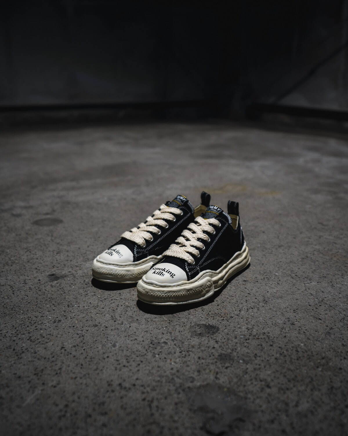 メゾン ミハラヤスヒロ“ウサギパッチ”スニーカー「ピーターソン」エフ