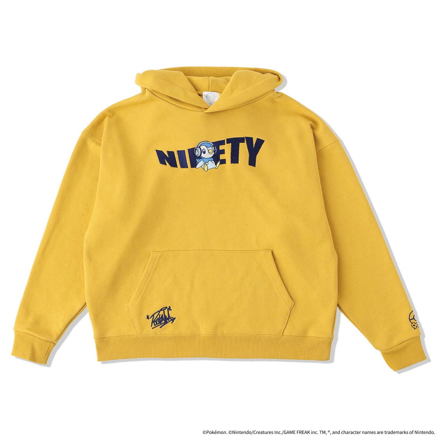 ヘッドフォンをつけた「ポッチャマ」フーディーやグラフィックスエット