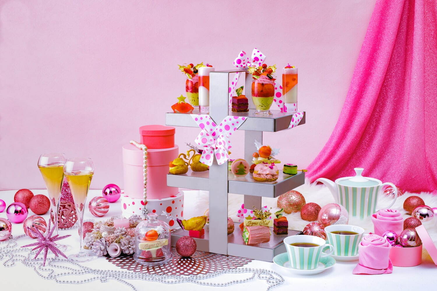 ANAクラウンプラザホテル大阪「クリスマス ピンク アフタヌーンティー