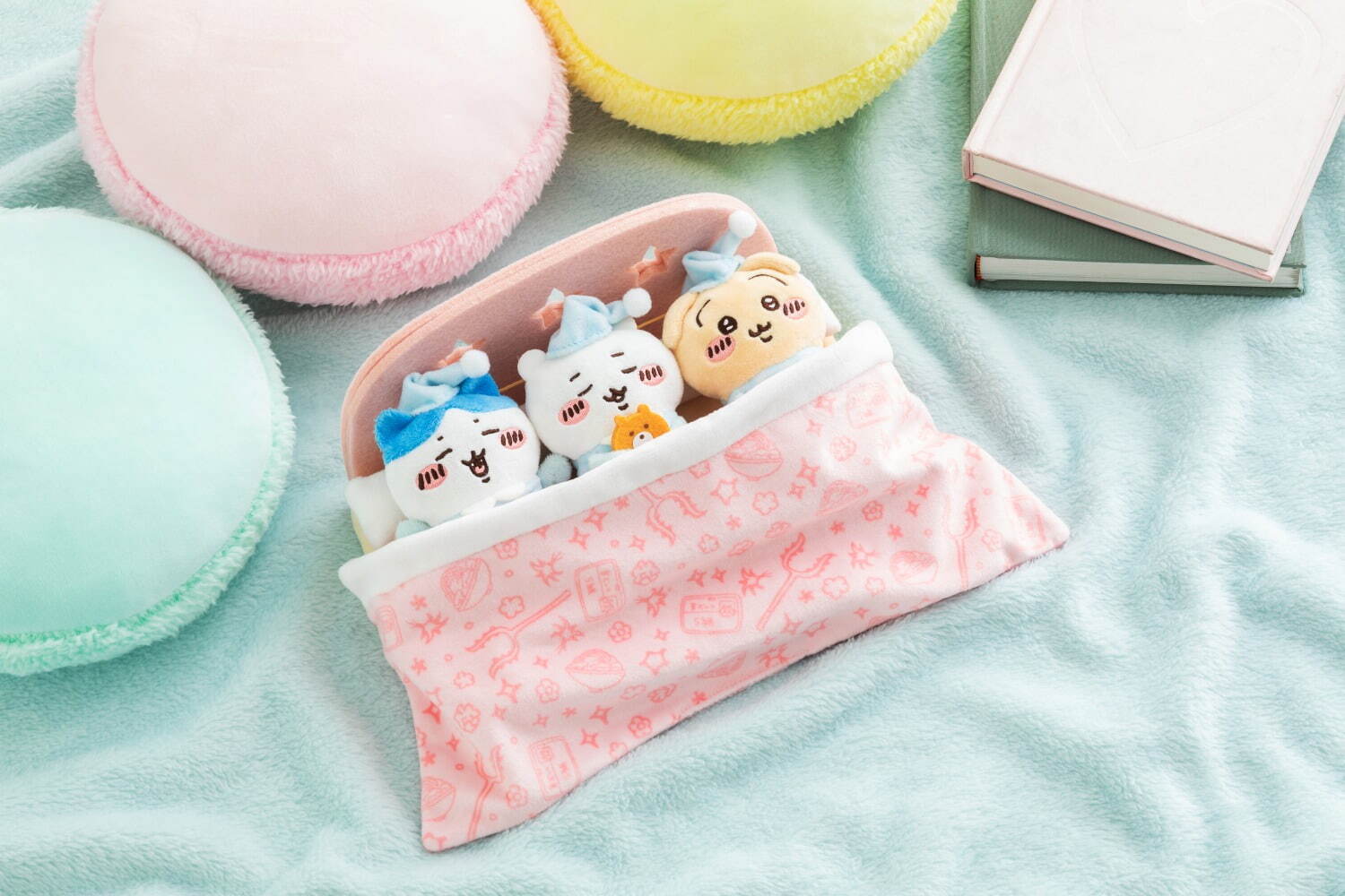 ちいかわ」ハロウィン仮装マスコット、おおかみ姿のハチワレ＆魔法使い