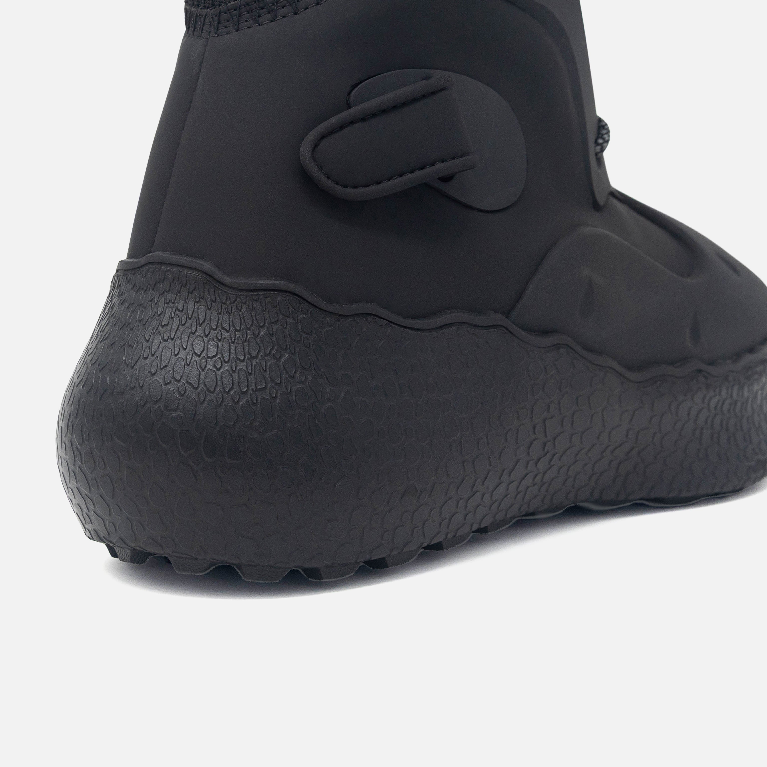 STOMPER - TRIPLE BLACK | FCTRY LAb