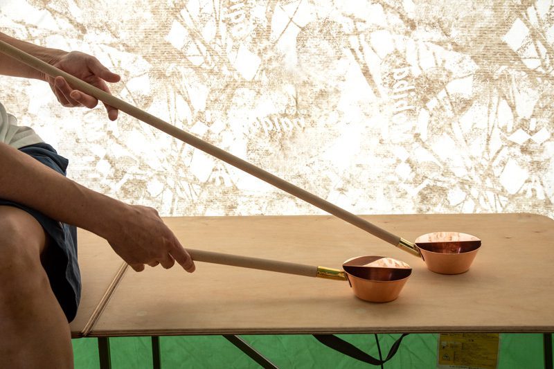 コッパーロウリュひしゃく｜製品を見る｜薪⽕の総合商社 ファイヤーサイド