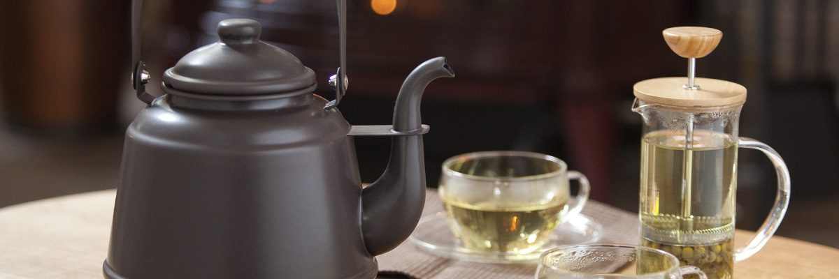 レトロホーローケトル｜製品を見る｜薪⽕の総合商社 ファイヤーサイド