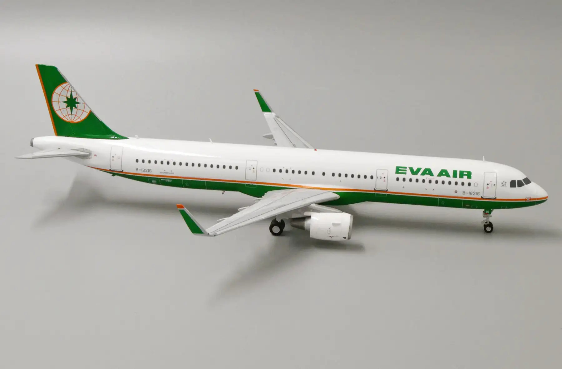 JC Wings Airbus A321-200 EVA Air B-16216 1:200 kaufen | Flight