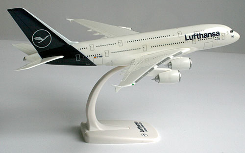 Herpa Snap-Fit Lufthansa - Airbus A380-800 - 1/250 - MÃ¼nchen