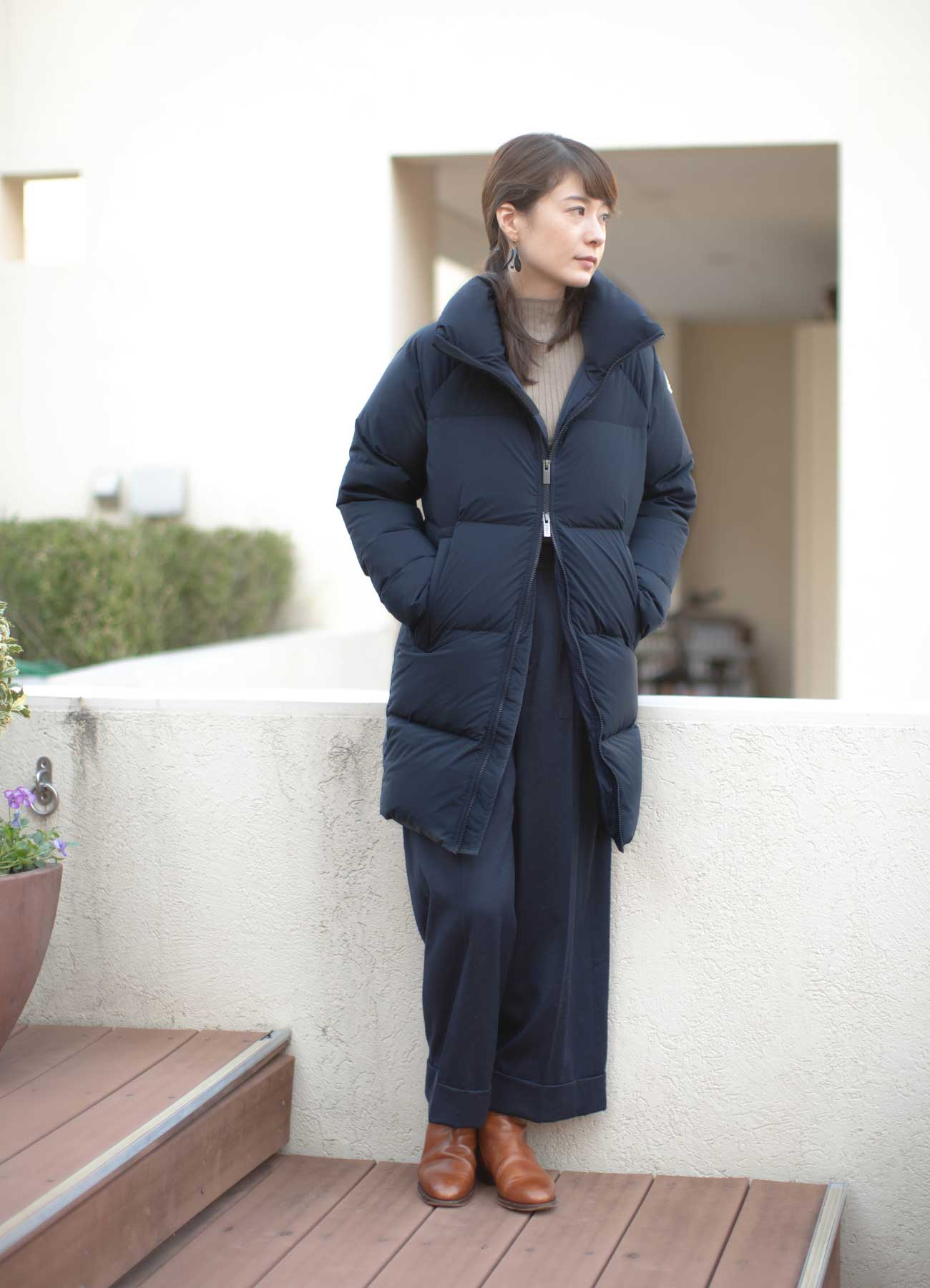 最上位クラスの保温性能を誇るレディースロングレングスダウン | FRAME