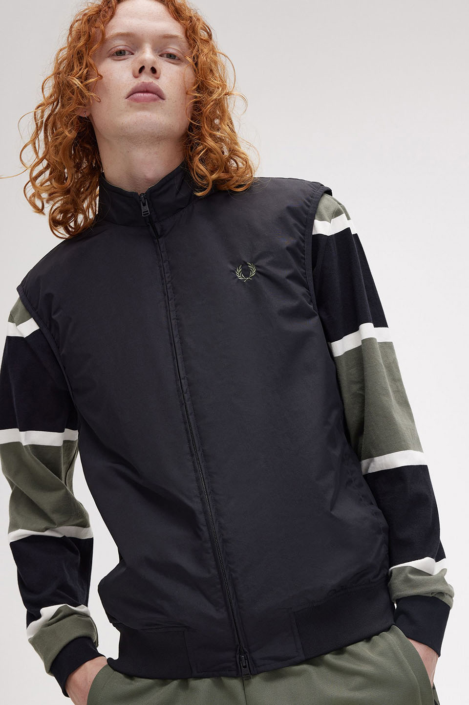 The Brentham Gilet(S 102：BLACK): | FRED PERRY JAPAN | フレッド