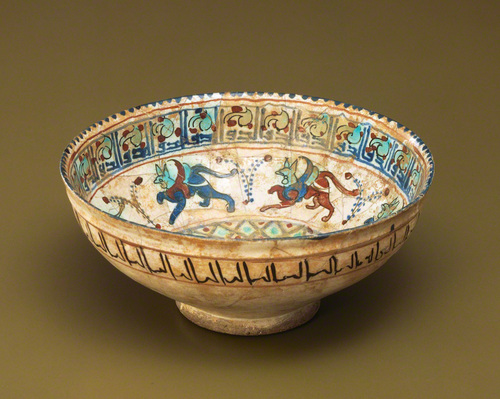 白地色絵神獣文鉢 | イラン、レイまたはカシャーン | 収蔵品詳細