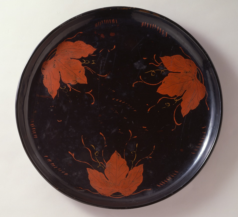 蔦文様漆絵丸盆 | | 収蔵品詳細 | 作品を知る | 東京富士美術館（Tokyo