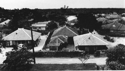 竹富島の集落景観（4） | 沖縄風景アーカイブ | 風景結々(ふうけいゆい