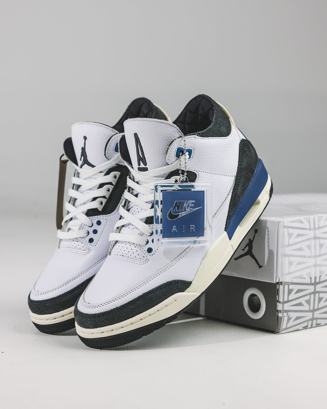 国内 2025年 4/24 発売】A Ma Maniére × NIKE AIR JORDAN 3 OG SP
