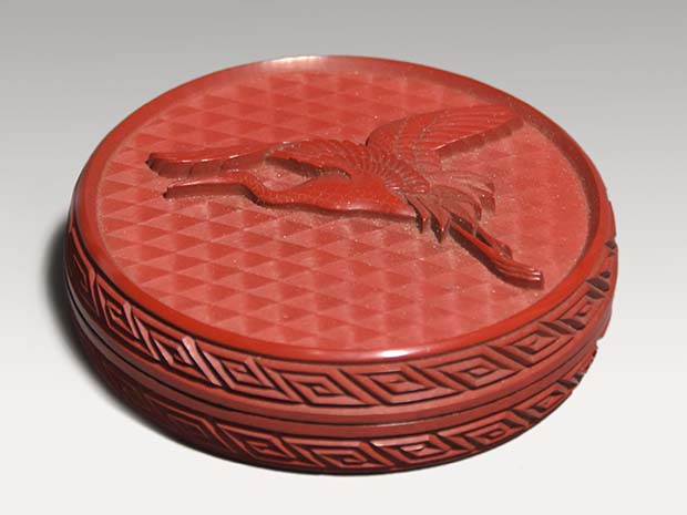 堆朱香合 日の出鶴 小堀宗明箱書 | 古美術ささき