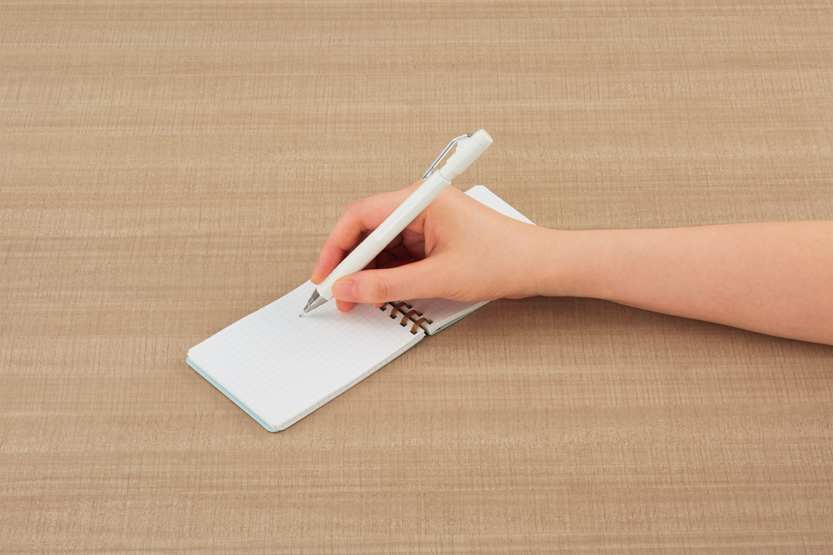 ソフトリング スーファ ソフトリングメモ A7 4mm方眼罫 80枚 ライト