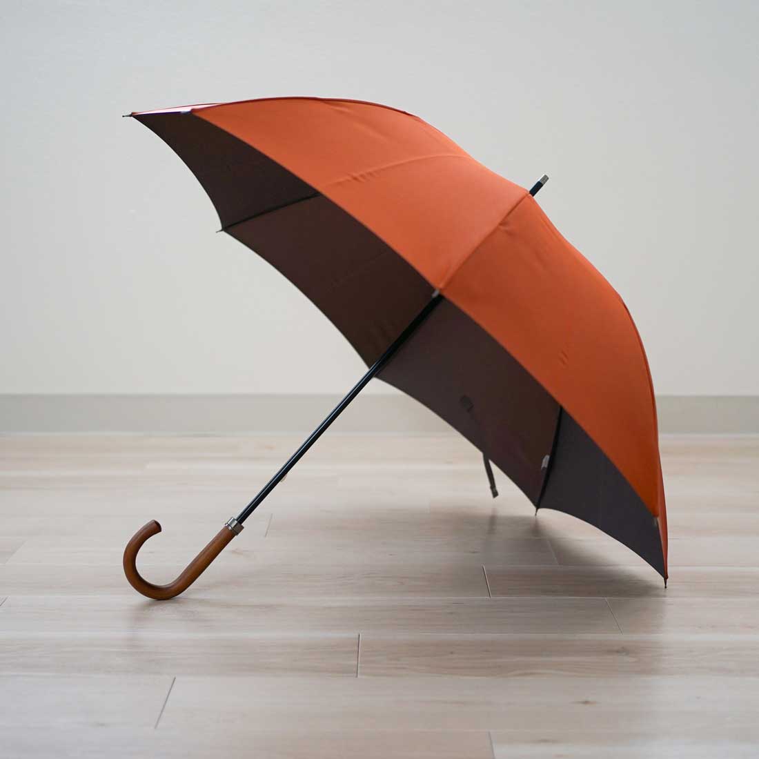 小幅の甲州織ならではの、2色の組み合わせがおしゃれなメンズ長傘 – 傘