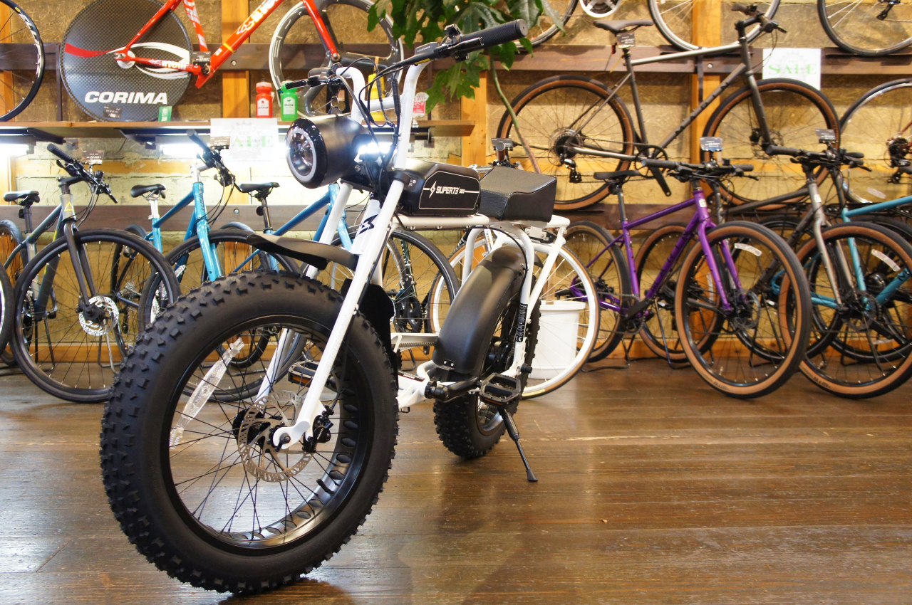 SUPER73【SG1】ブラックは完売!! ホワイトならご準備可能です