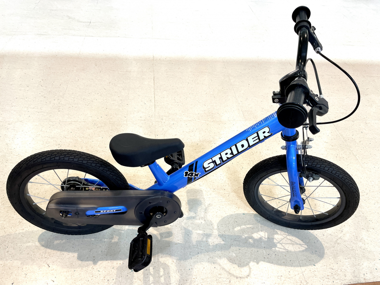 STRIDER 14X バランスバイク 青 STRIDER 14X ブルー キッズスポーツ