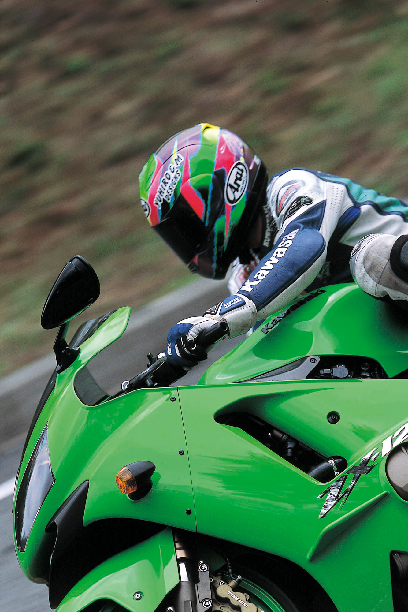 目指したのは世界最速という孤高の位／ZX-12R(B) | 試乗・車両解説