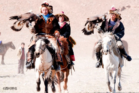 プージェーからサインバイノー！ 遊牧民文化の祭典 | 海外スタッフ