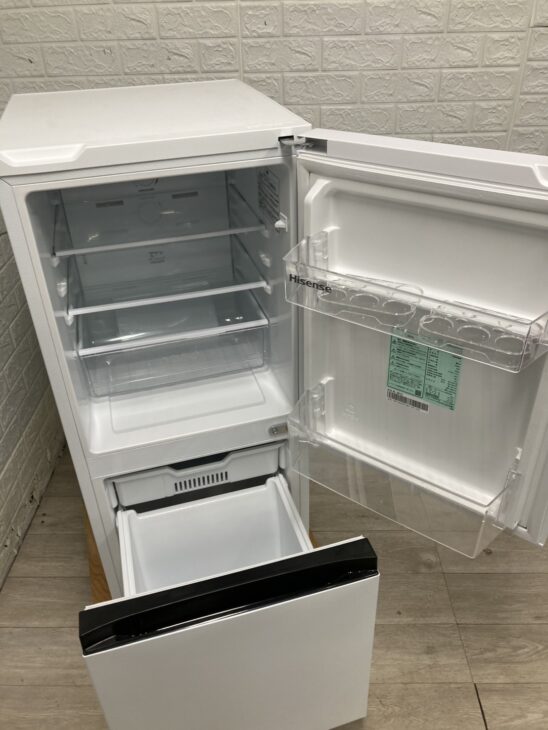 清瀬市中里】ハイセンス 冷蔵庫 HR-D13E3W 2024年製 出張買取 引越