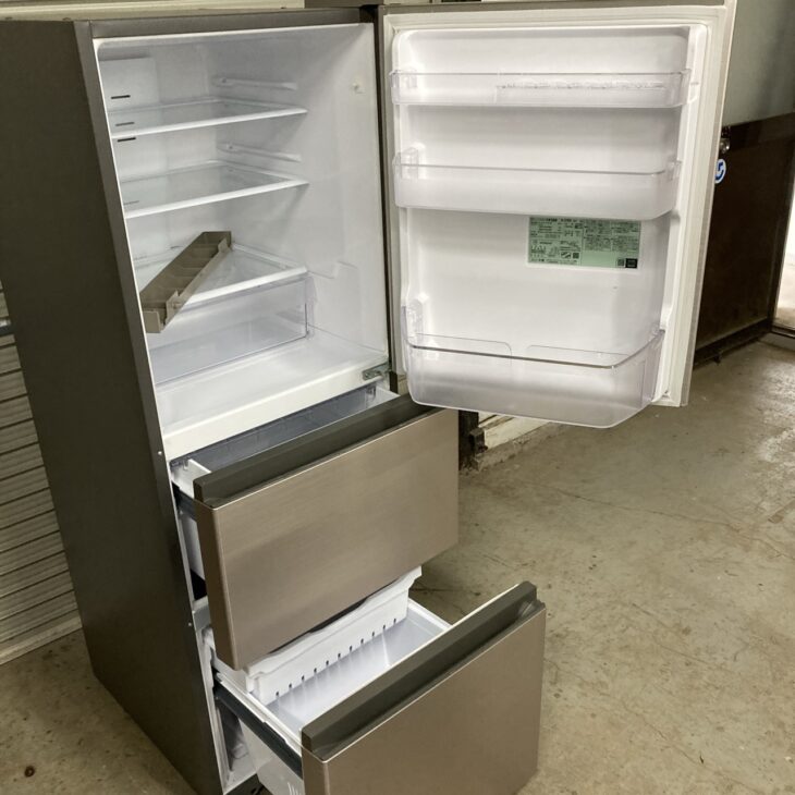 福岡県春日市で日立 265L 3ドア冷蔵庫 R-27RV(N)（2022年製）を出張