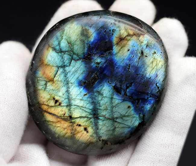 ブルー！非常に美しい遊色が備わった高品位のラブラドライト