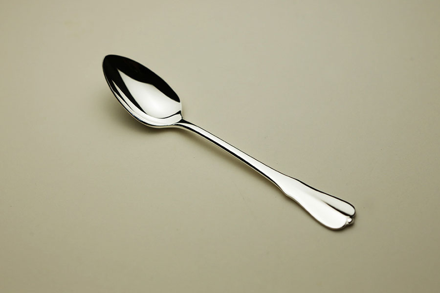 宮内庁御用達】銀食器 最上級の素材を惜しみなく使用した重厚感溢れる