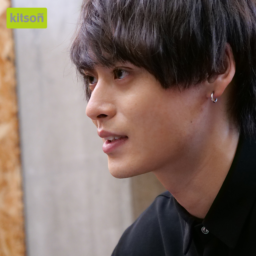 樫澤優太×Kitson me コラボプルオーバーパーカー