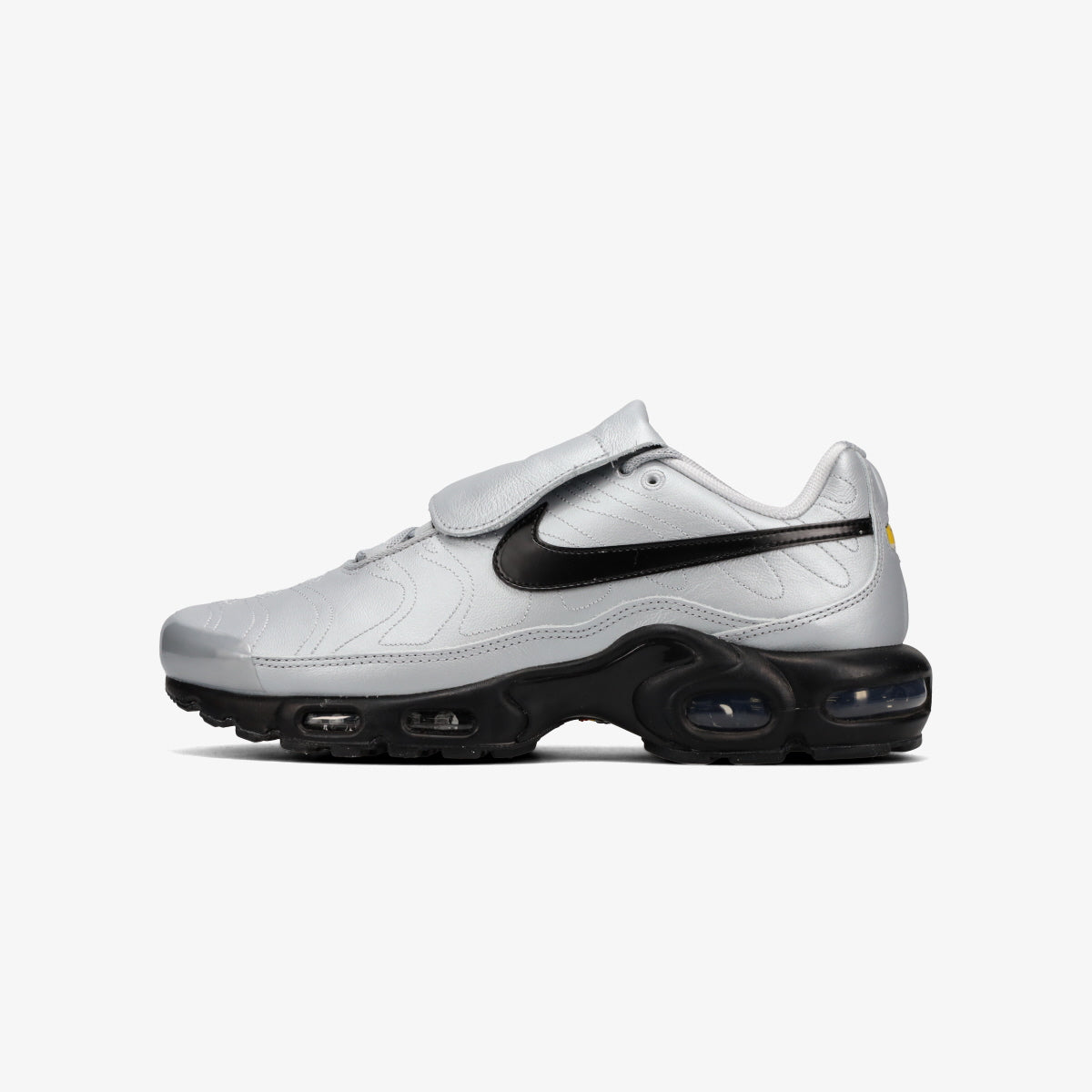 NIKE AIR MAX PLUS TIEMPO – KICKS LAB.