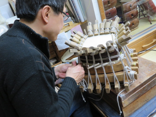 三味線・お琴の老舗 菊岡 中むら】三味線修理 皮の張り替え 津軽三味線