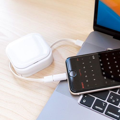 リール式マルチ充電ケーブル(KO-V010619)｜オリジナル名入れノベルティ