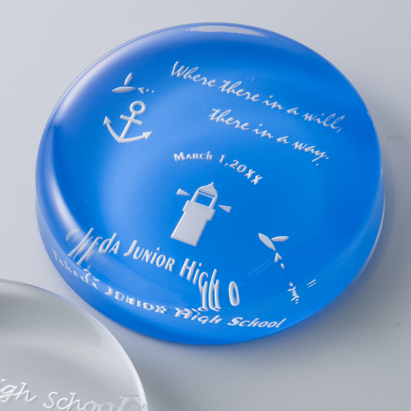 丸型ペーパーウェイト【直径70mm】｜もらって嬉しい 卒業記念品・卒団