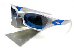 OAKLEYサングラス2006年 年末日本1000本限定 MONSTERPUP(モンスターパップ)